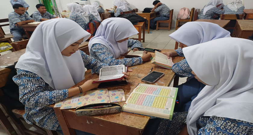 Siswa MAN Pematangsiantar Gelar Tadarus Al-Qur’an, Targetkan Khatam di Bulan Ramadan